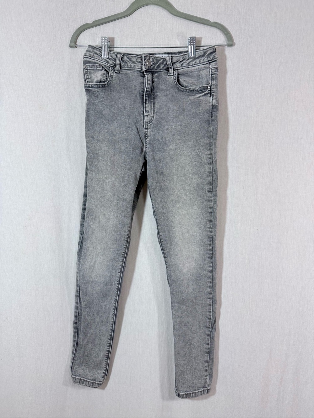 Primark size 8 Women’s Light Gray skinny Jeans
